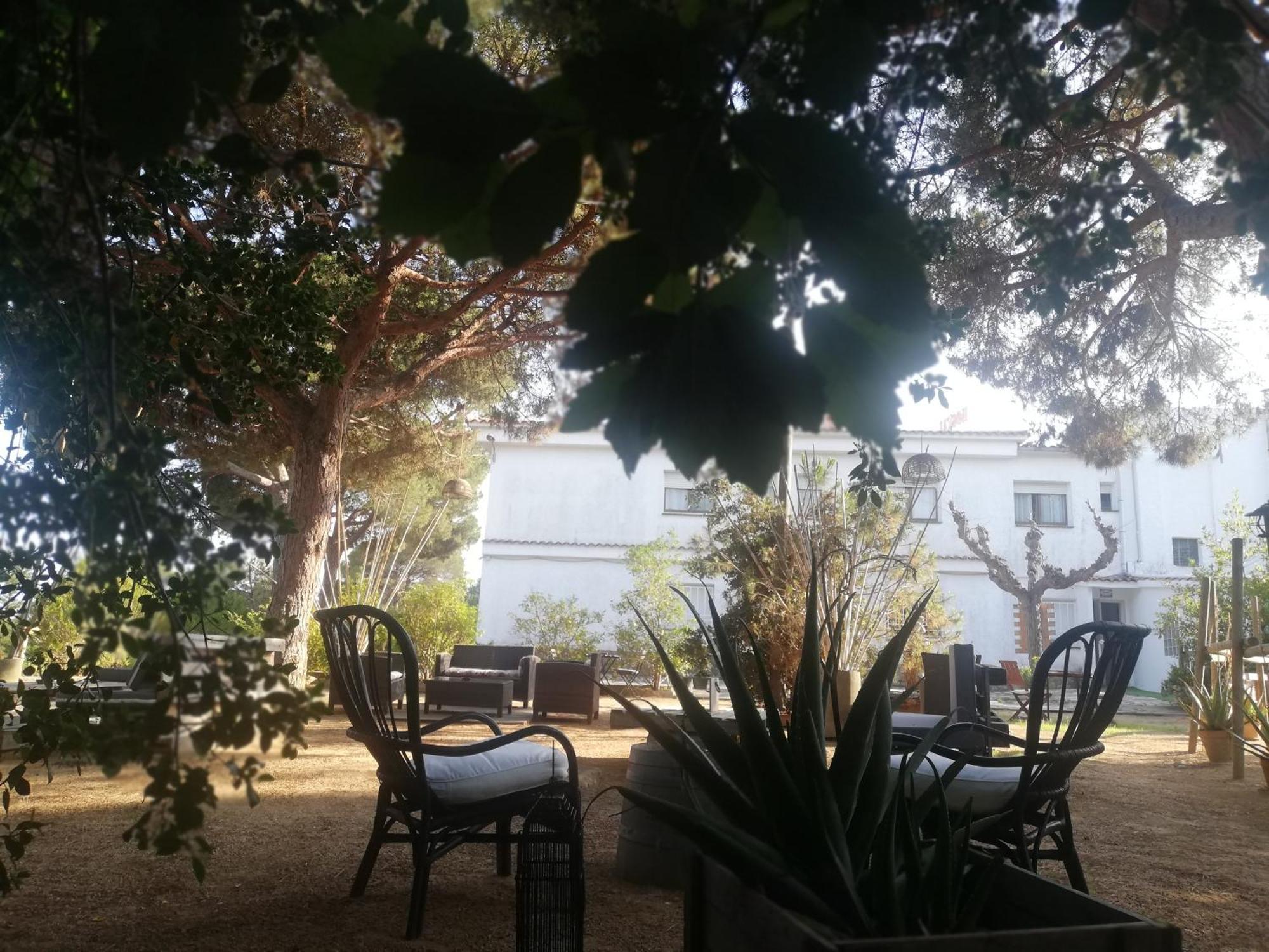 Hostal Los Pinares Лорет де Мар Екстериор снимка
